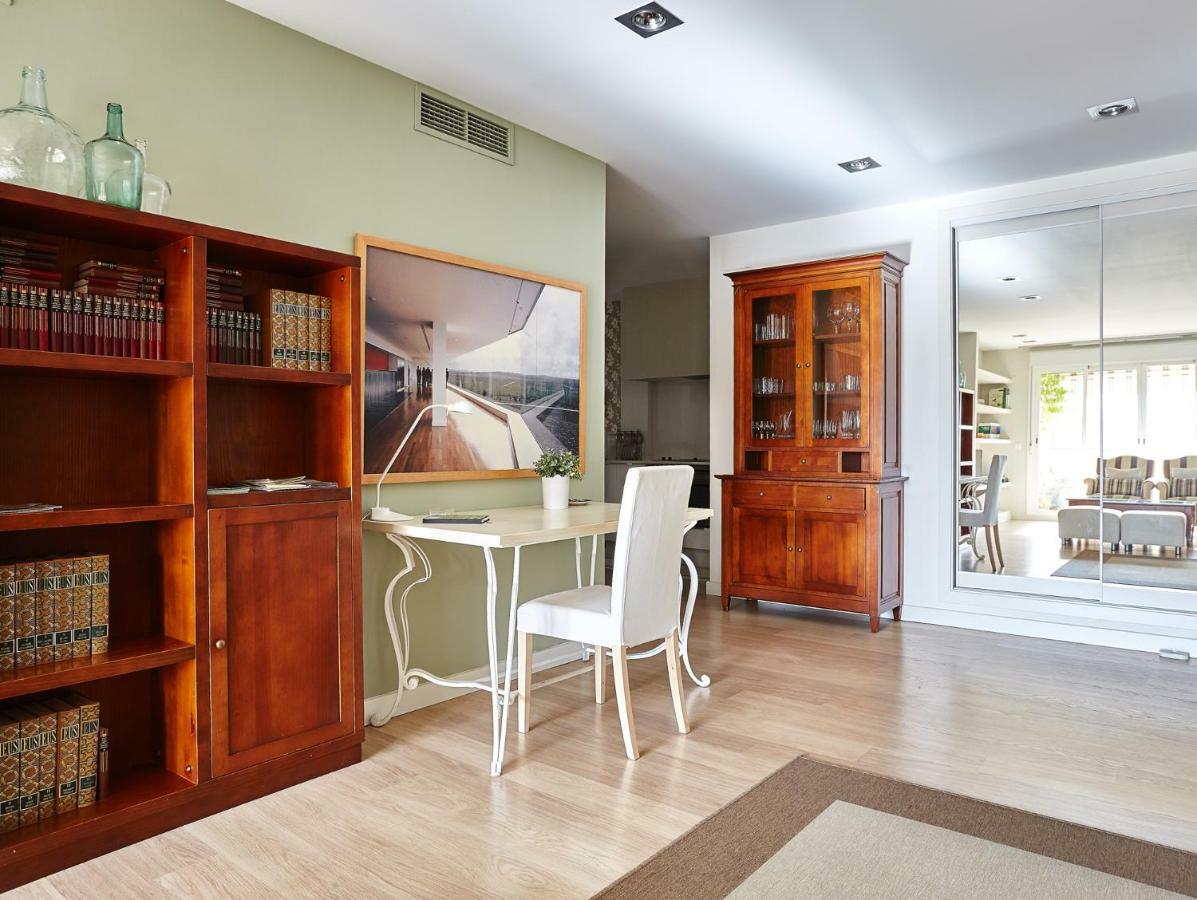 Apartamento Tibula Teatro Parking メリダ エクステリア 写真